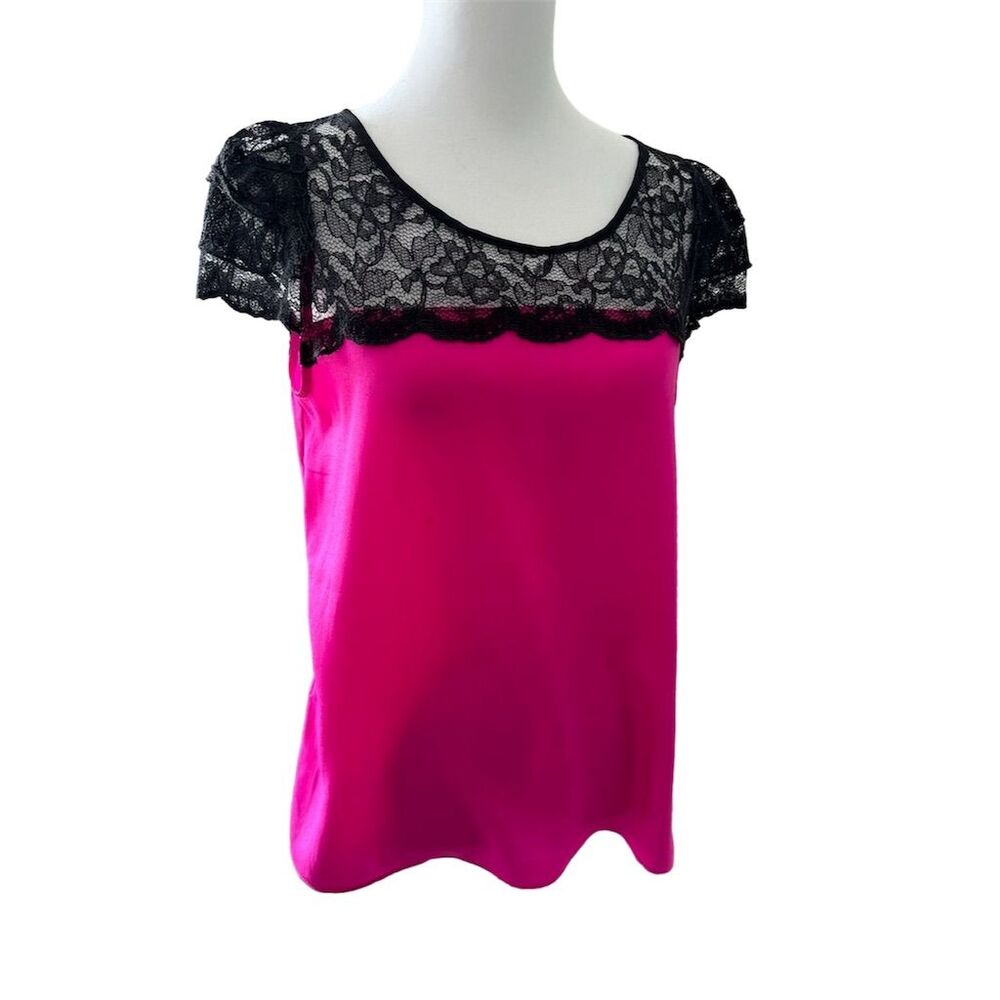 Express Women's XS Pink Lace Scoop Neck Blouse Short Sleeve Casual